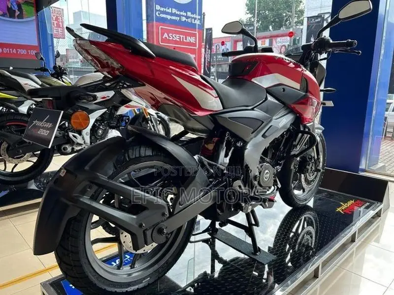 Bajaj Pulsar NS200 2026