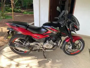 Bajaj Pulsar 180 2016
