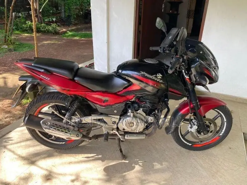 Bajaj Pulsar 180 2016