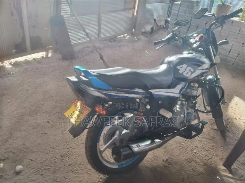 Bajaj CT100 2019