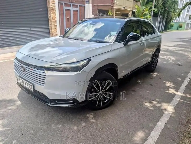 Honda Vezel Z PLAY MOONROOF 2025
