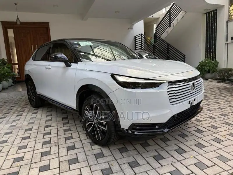 Honda Vezel Z play Moonroof 2026