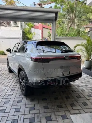 Honda Vezel Z play Moonroof 2026