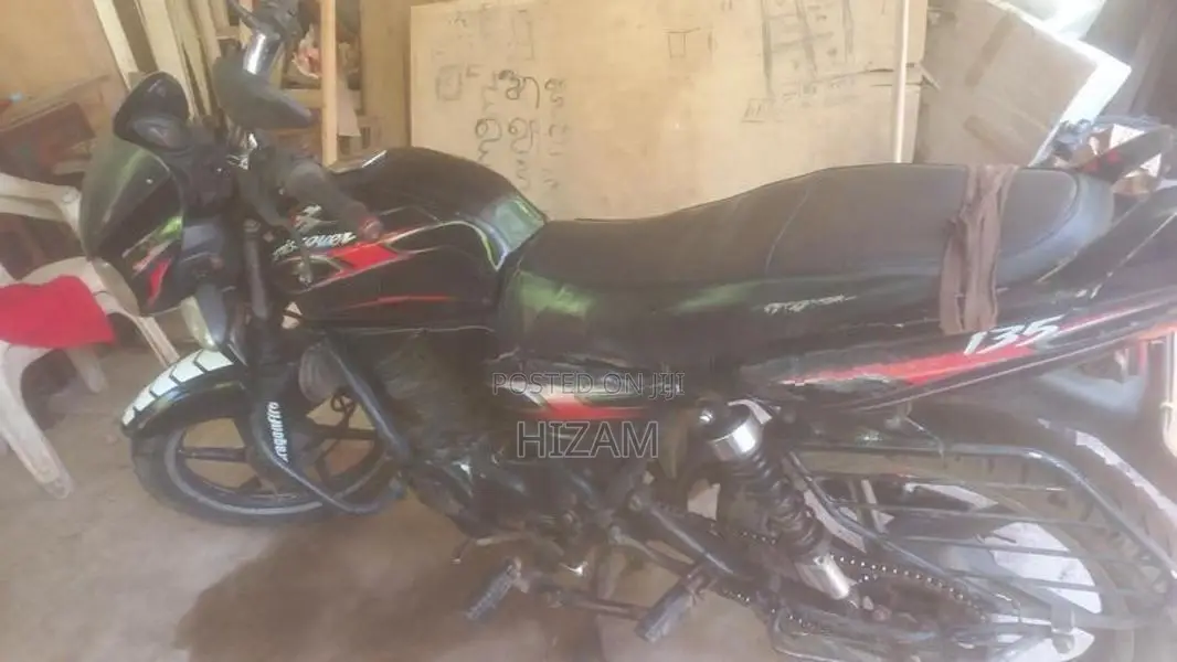 Bajaj Discover 125 2006