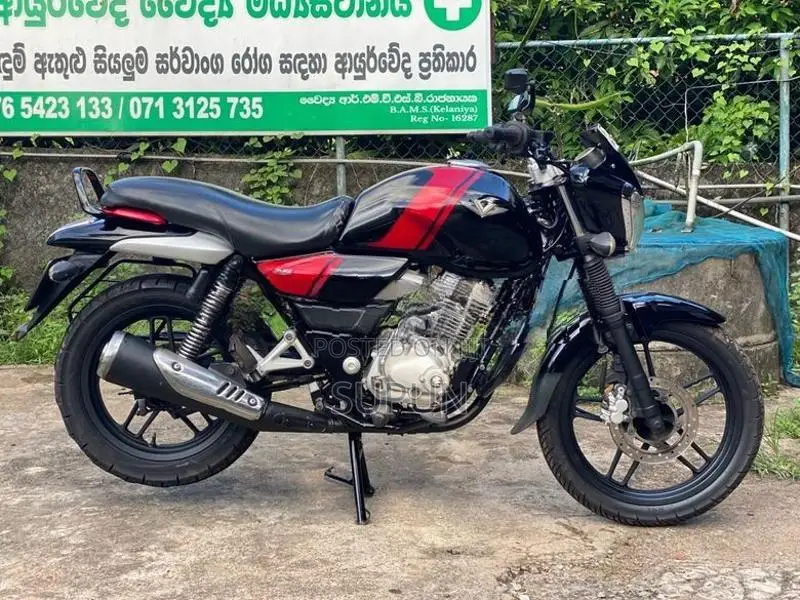 Bajaj V15 2016