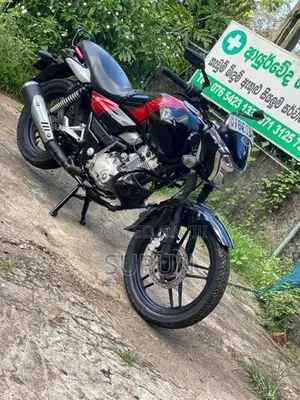 Bajaj V15 2016
