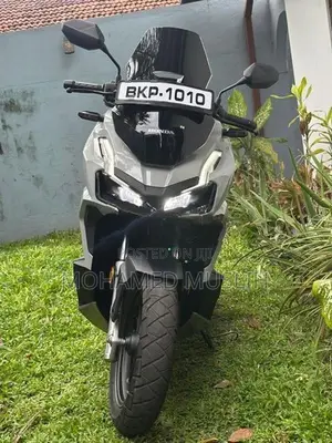 Honda ADV 160 2025