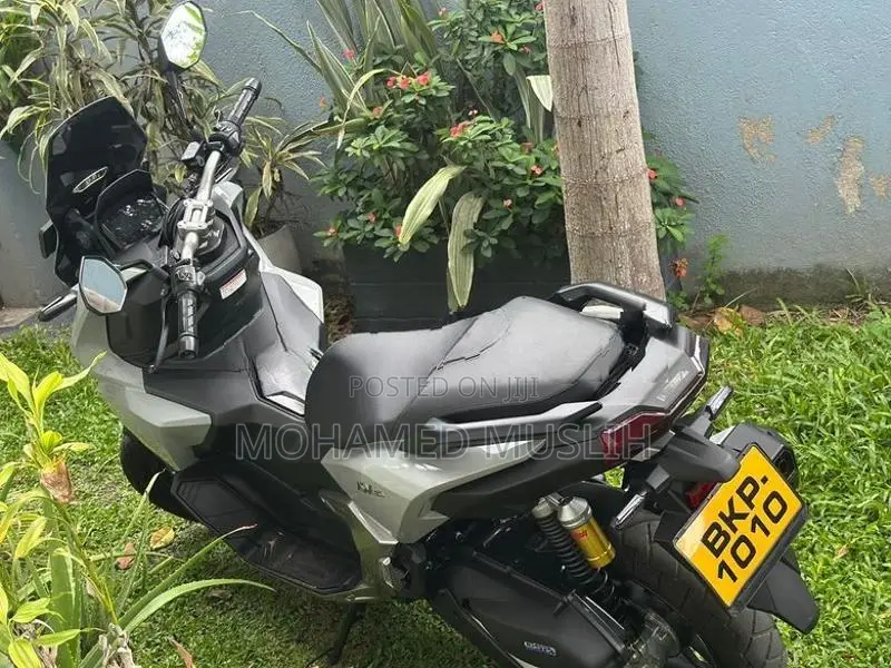 Honda ADV 160 2025