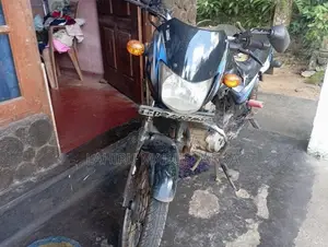 Bajaj CT100 2015
