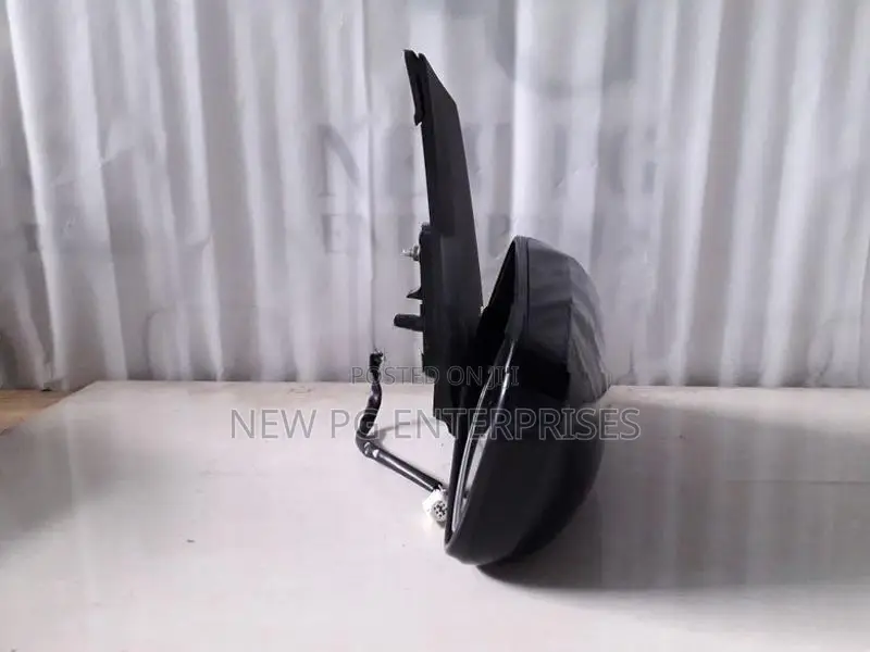 Toyota Prius NHW20 Side Mirror RHS