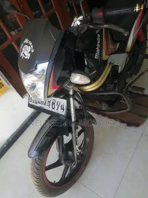 Mahindra Centuro 2015