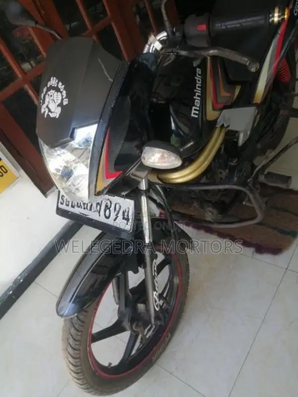 Mahindra Centuro 2015