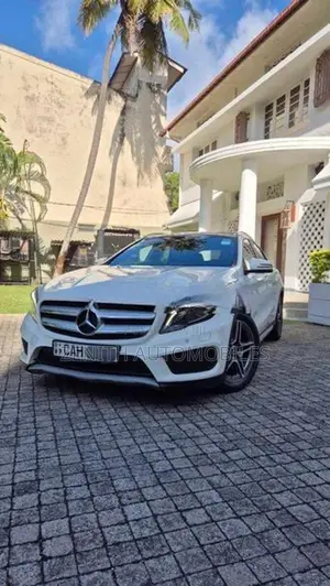 Mercedes Benz GLA 200 220 CDI 2014