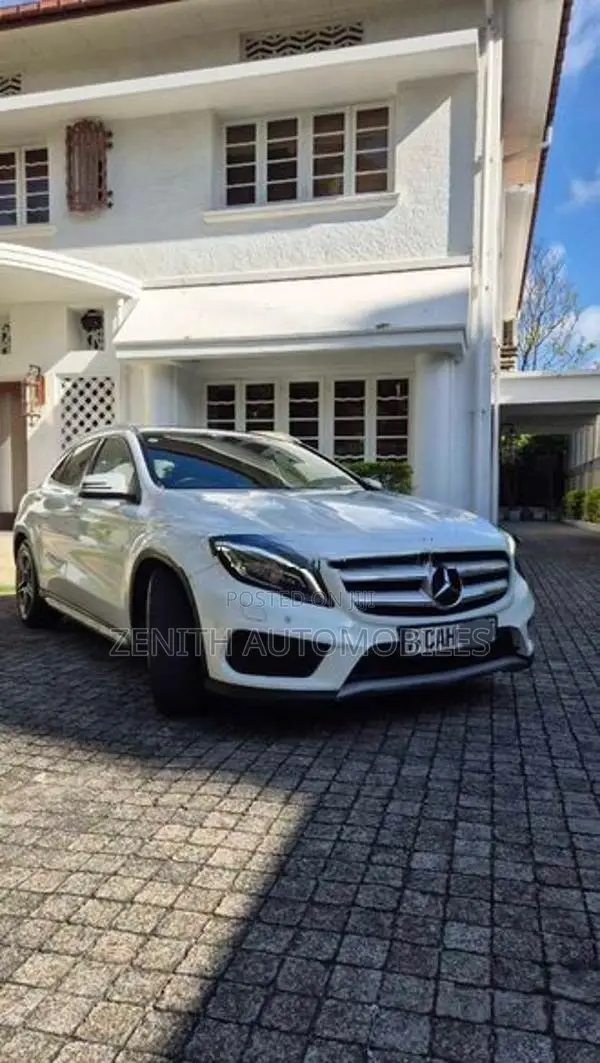 Mercedes Benz GLA 200 220 CDI 2014