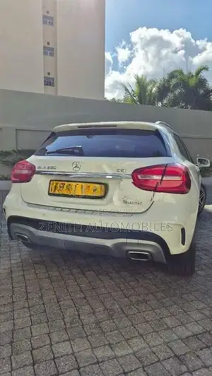 Mercedes Benz GLA 200 220 CDI 2014