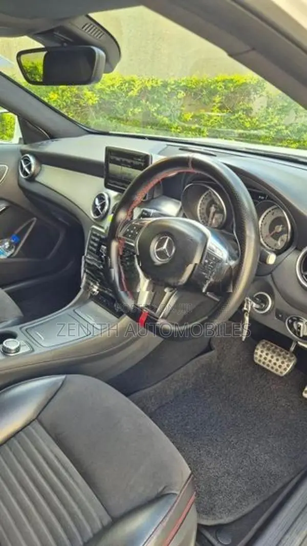 Mercedes Benz GLA 200 220 CDI 2014