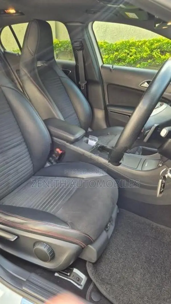 Mercedes Benz GLA 200 220 CDI 2014