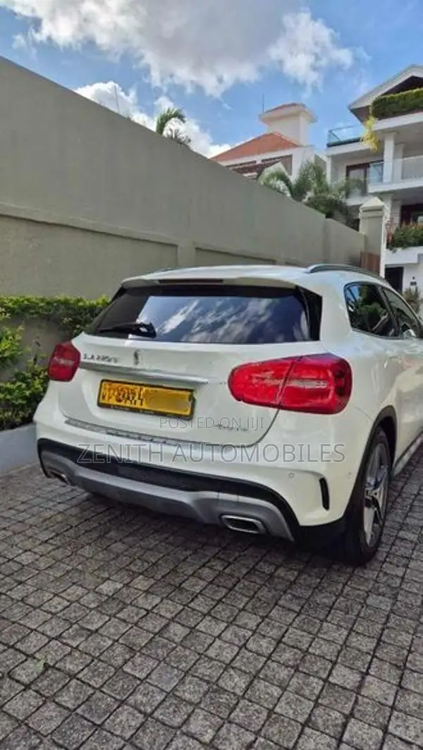 Mercedes Benz GLA 200 220 CDI 2014