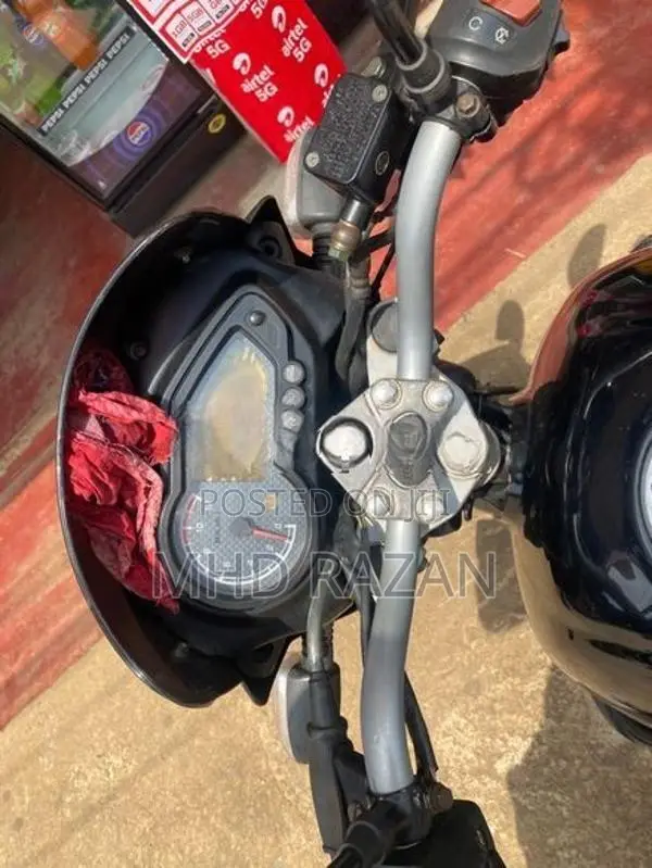 Bajaj Pulsar 180 2007