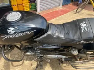 Bajaj Pulsar 180 2007