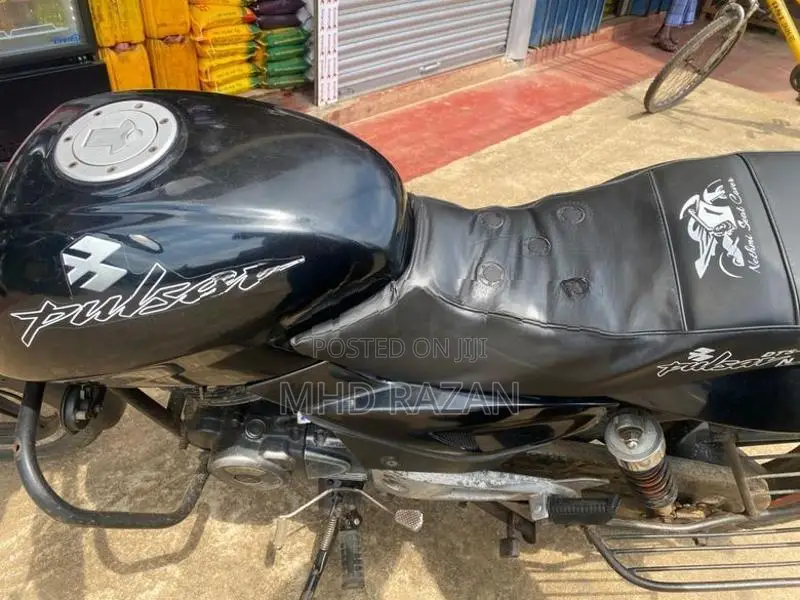 Bajaj Pulsar 180 2007