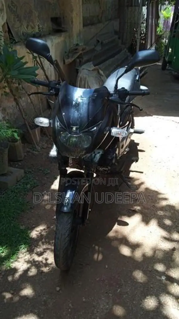 Bajaj Pulsar 150 2011