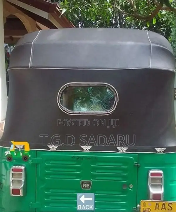 Bajaj RE 2014