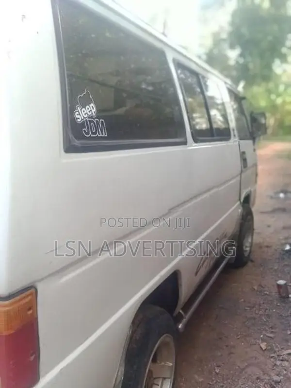 Mitsubishi Delica 1985