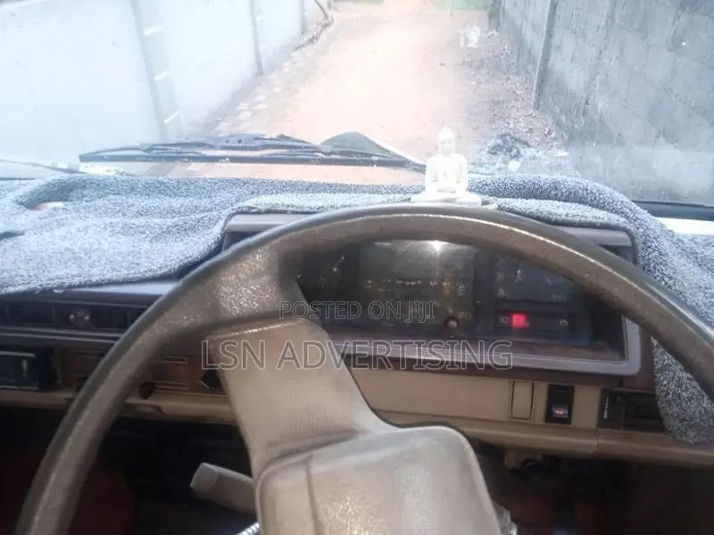 Mitsubishi Delica 1985