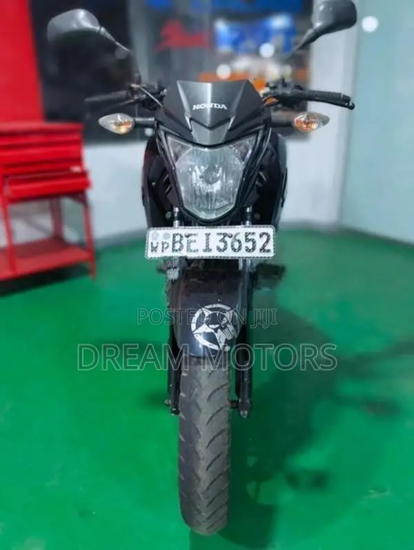 Honda Hornet 2016
