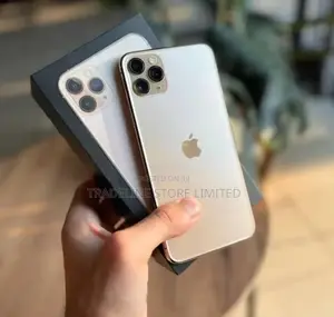 New Apple iPhone 11 Pro Max 256 GB Gold