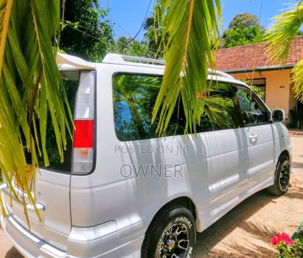 Toyota TownAce Fully Noah KR42 7K EFI 2012 Van (Used)