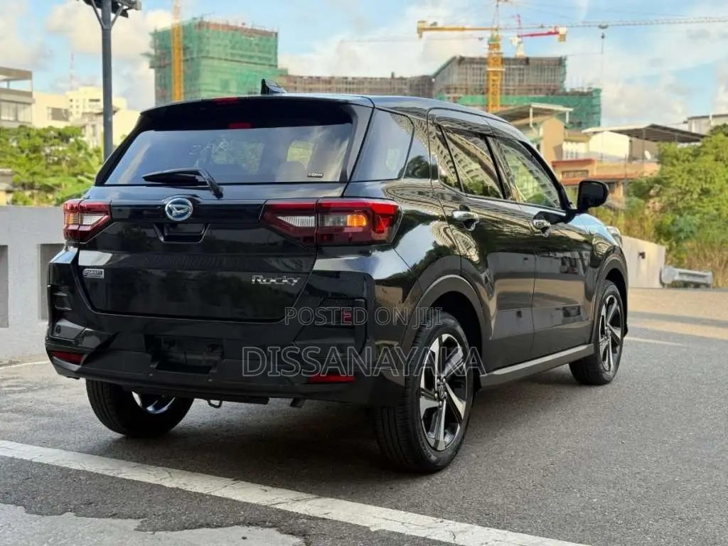 Daihatsu Rocky Premium G 2024 SUV Unregistered (Recondition)