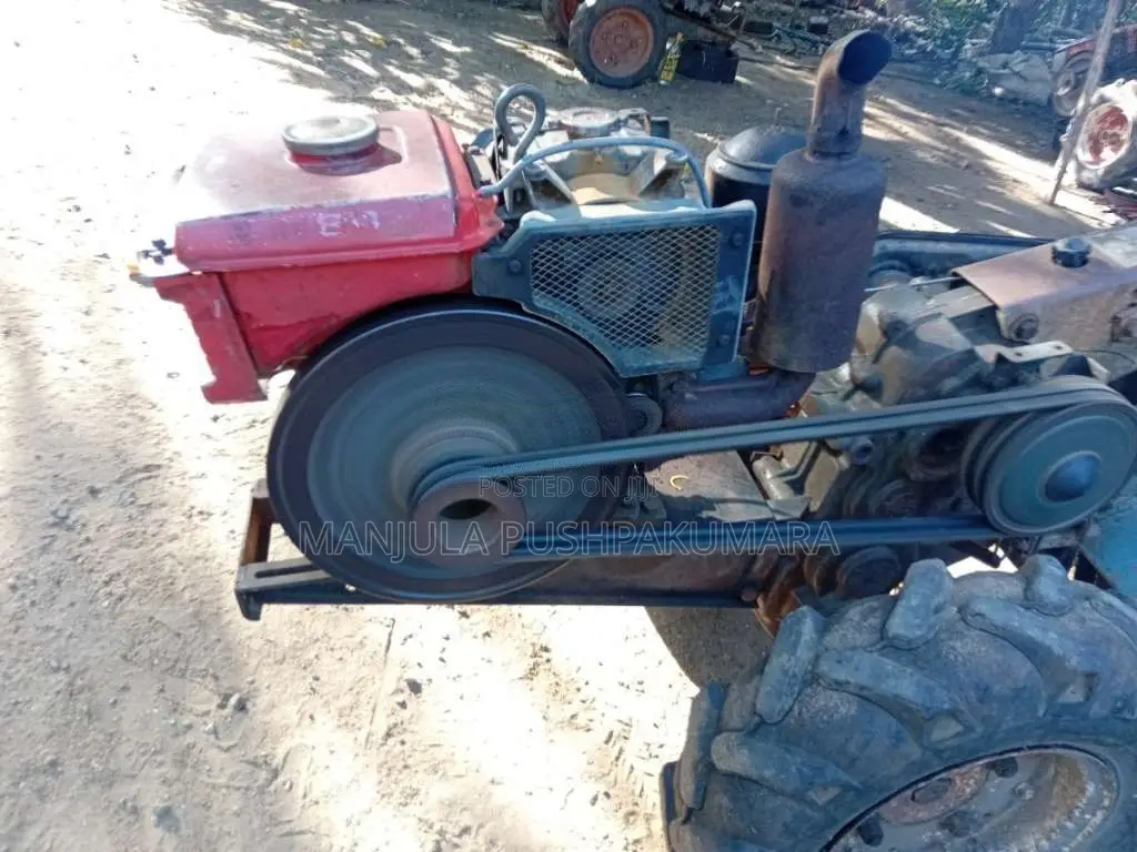 Kubota RV80 Hi-low 2006 Tractor (Used)