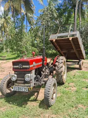 Massey-Ferguson 135 D 1980 Tractor (Used)