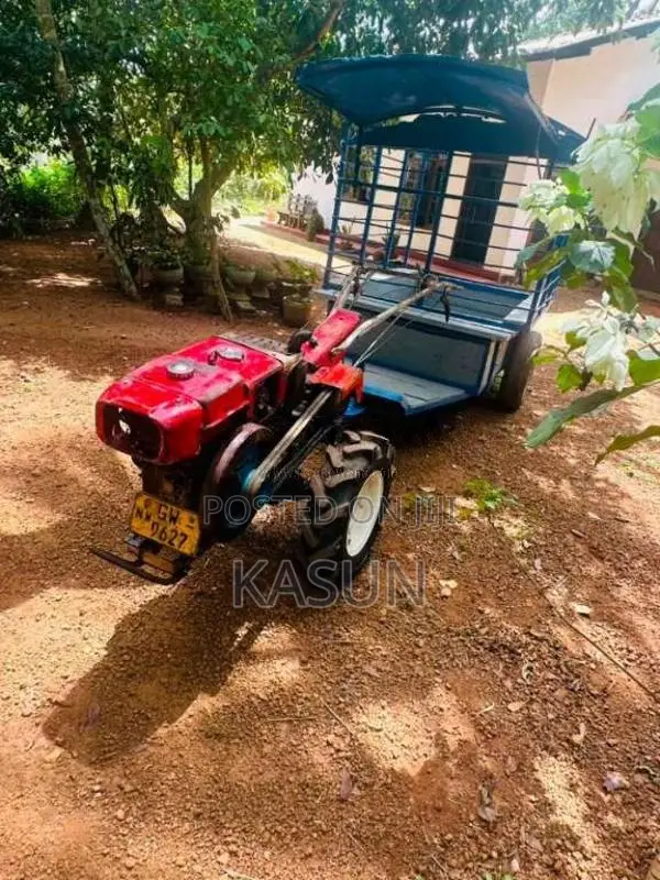 Kubota Tractor 2003 Tractor (Used)
