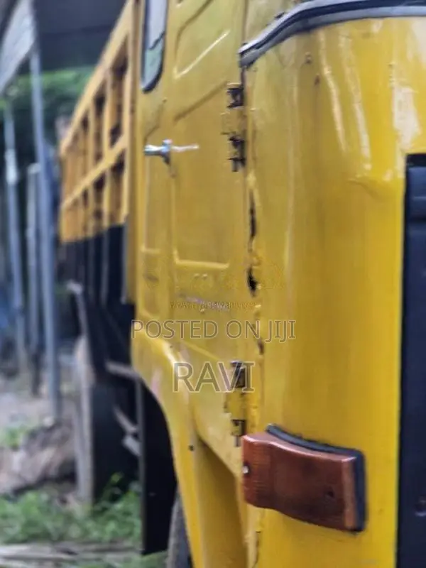 Ashok-Leyland Cincomax 2006 Heavy-Duty (Used)