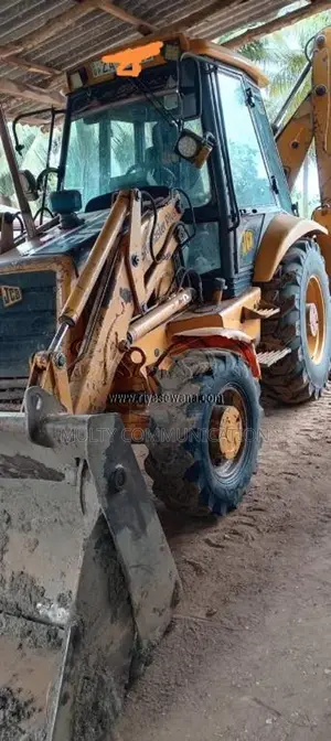 JCB P 8 3cx 1996 Heavy-Duty (Used)