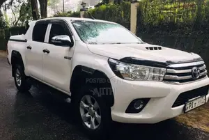 Toyota Hilux 2017 Pickup (Used)