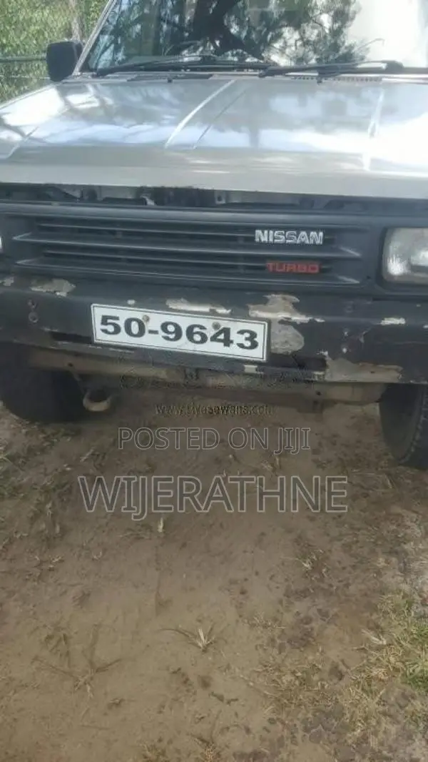 Nissan Double Cab 1989 Pickup (Used)