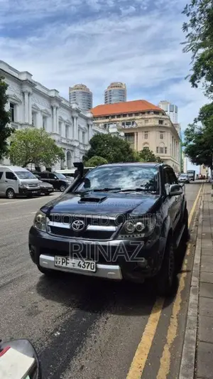 Toyota Hilux Invincible 2007 Pickup (Used)