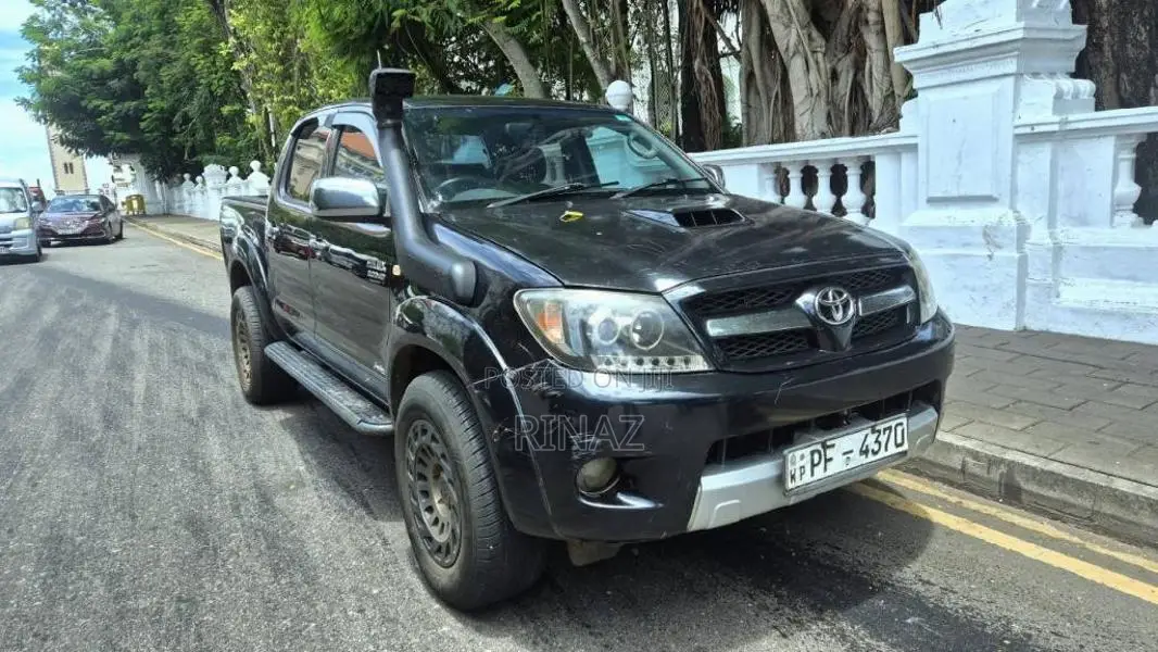 Toyota Hilux Invincible 2007 Pickup (Used)