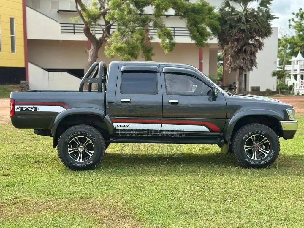 Toyota Hilux LN107 1991 Pickup (Used)