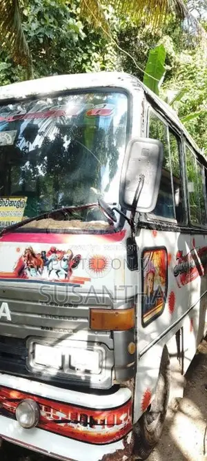 Toyota Dyna 1991 Bus (Used)