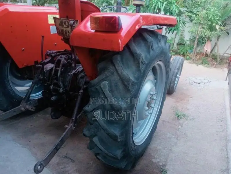Massey-Ferguson 240 1996 Tractor (Used)