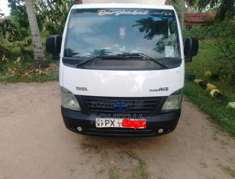 Tata Dimo Lokka 2014 Lorry (Used)