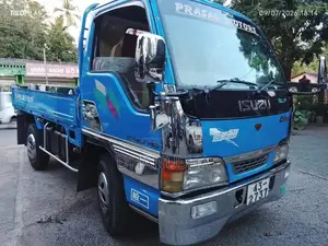 Isuzu NKR 1987 Lorry (Used)