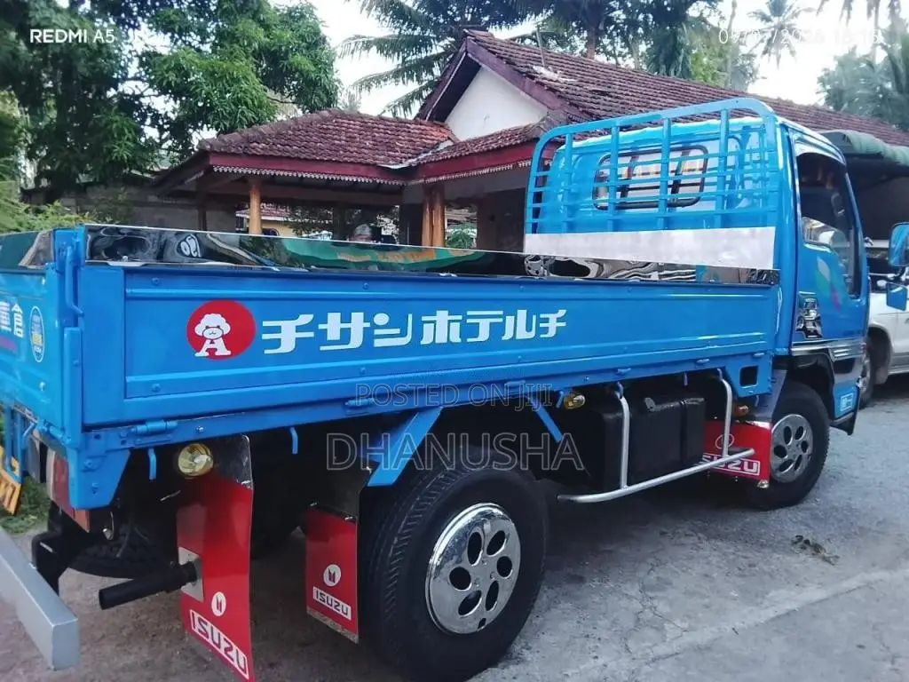 Isuzu NKR 1987 Lorry (Used)