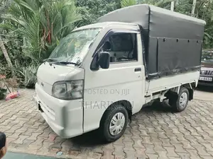 Daihatsu Hijet 2010 Lorry (Used)