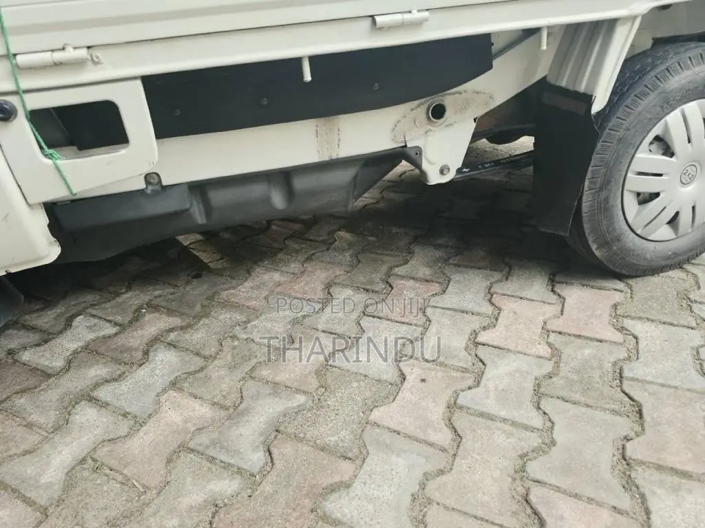 Daihatsu Hijet 2010 Lorry (Used)